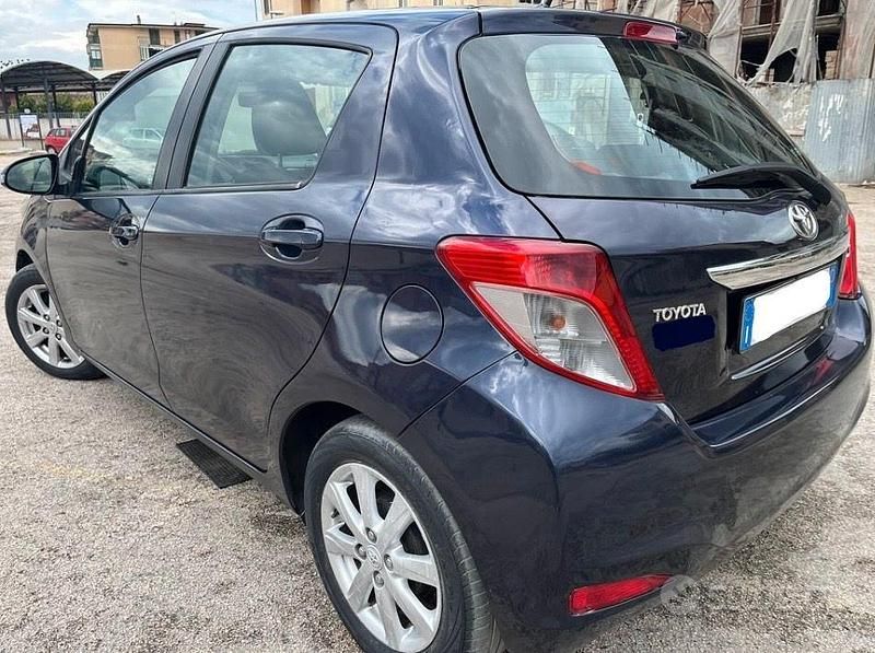 Usata Toyota Yaris 70 CV (51 kW) 2014 Utilitaria