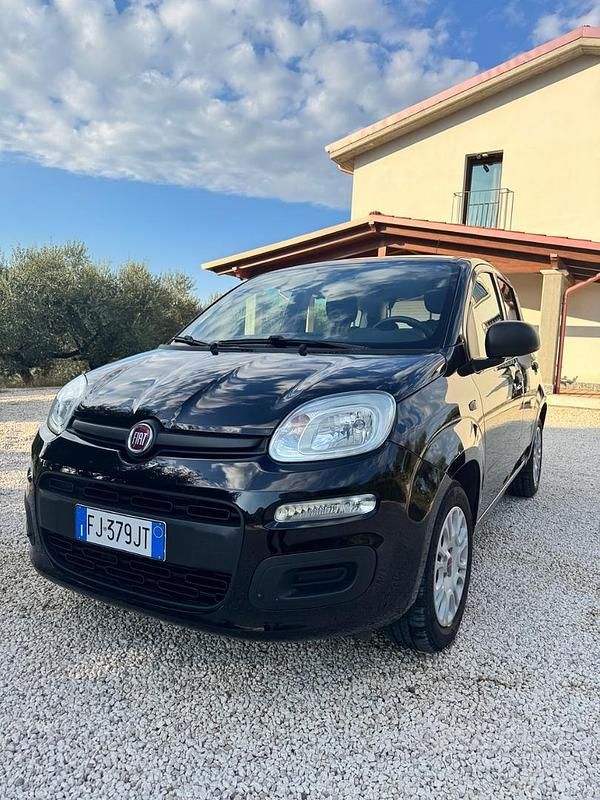 Usata Fiat Panda 69 CV (50 kW) 2017 Nero Utilitaria