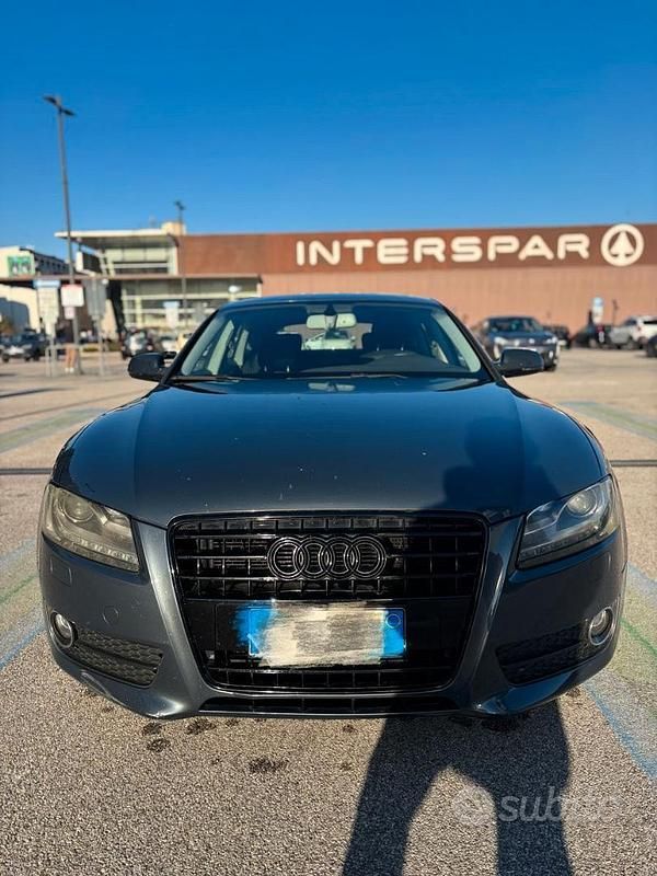 Grigio Usata 2011 Audi A5 S-Line Coupé | 8500 € (Ottimo prezzo) - Immagine 1/4