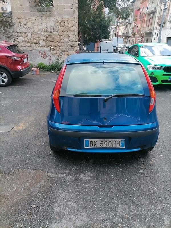 Brugt Fiat Punto 60 HK (44 kW) 2000 Blå Hatchback