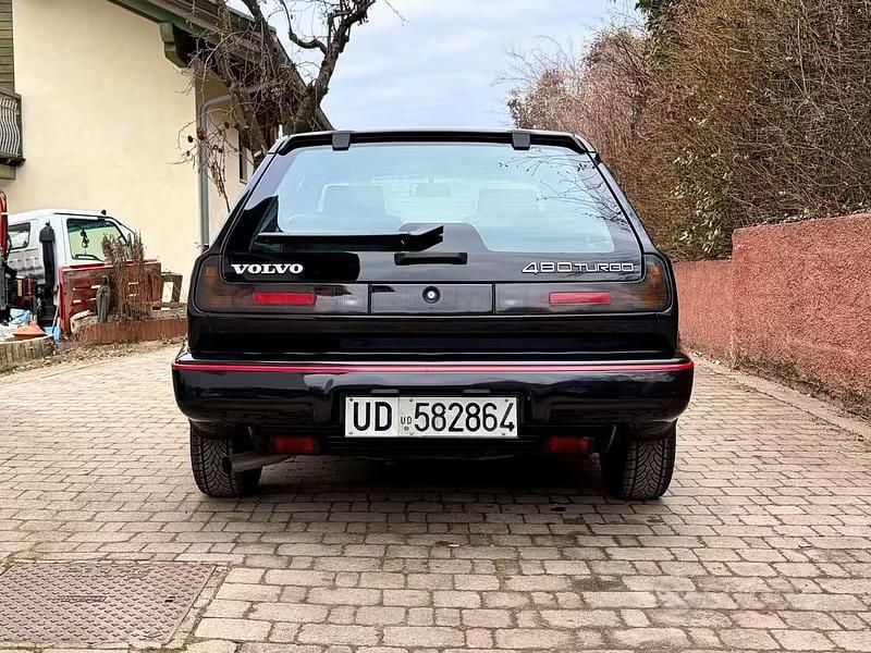 Usata Volvo 480 120 CV (88 kW) 1988 Nero Coupé
