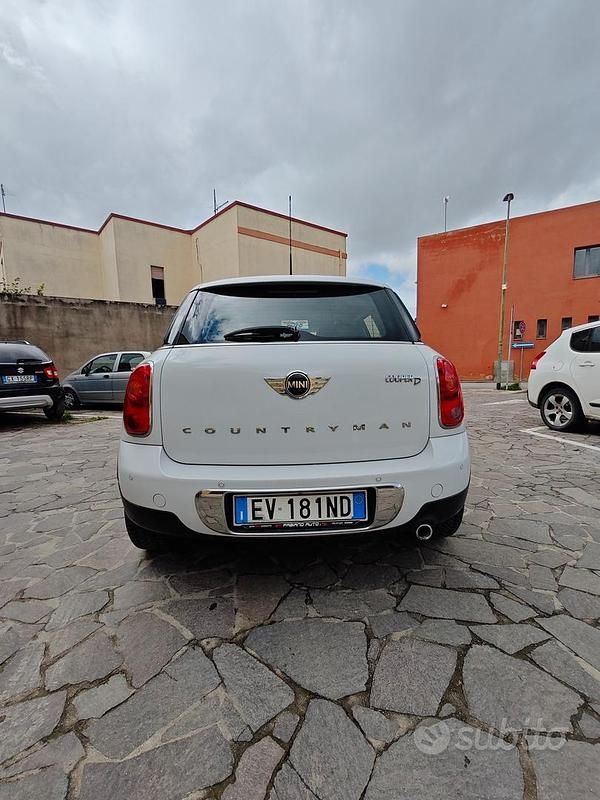 Usata Mini Cooper D Countryman Business 111 CV (81 kW) 2014 SUV