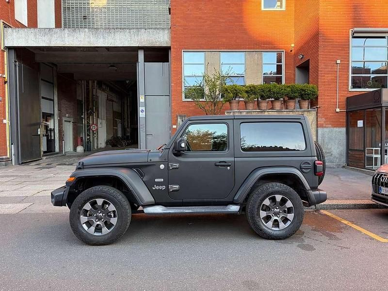 Begagnad Jeep Wrangler Sahara 200 HK (147 kW) 2020 Grå SUV