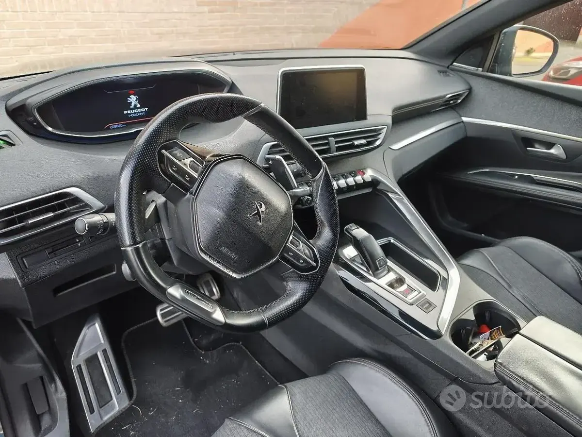 Usata Peugeot 5008 120 CV (88 kW) 2017 Verde Berlina