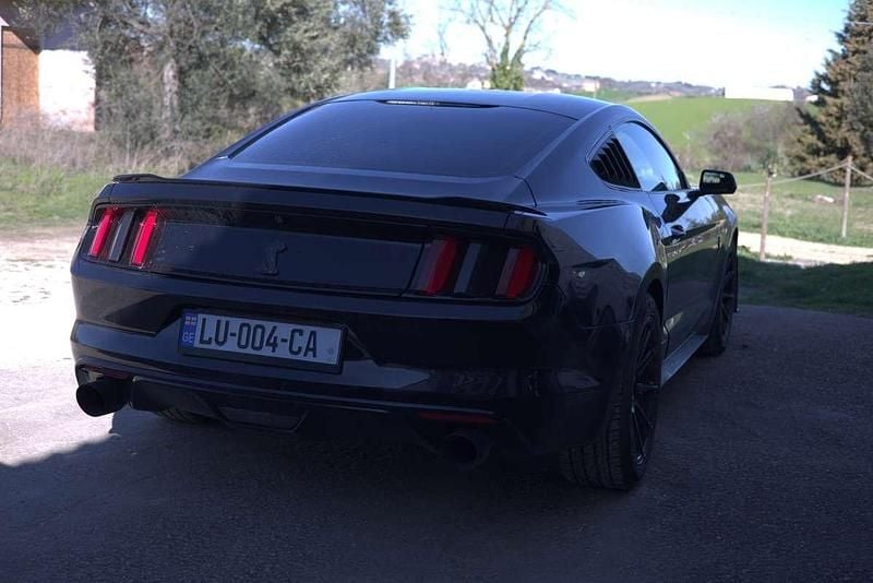 Usata Ford Mustang Fastback 305 CV (224 kW) 2016 Nero Coupé