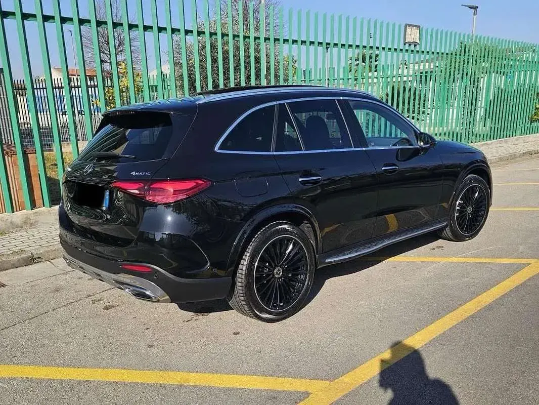 Usata Mercedes GLC220 AMG Line Premium Plus 197 CV (144 kW) 2023 Nero SUV