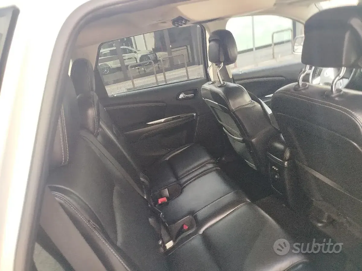 Usata Fiat Freemont 170 CV (125 kW) 2013 Bianco SUV