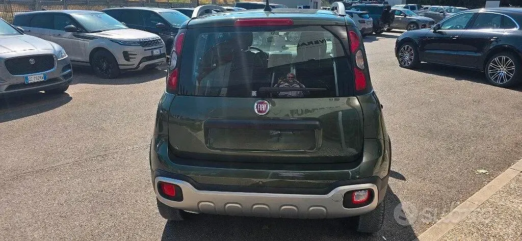 Usata Fiat Panda Cross Cross 84 CV (61 kW) 2021 Verde Utilitaria