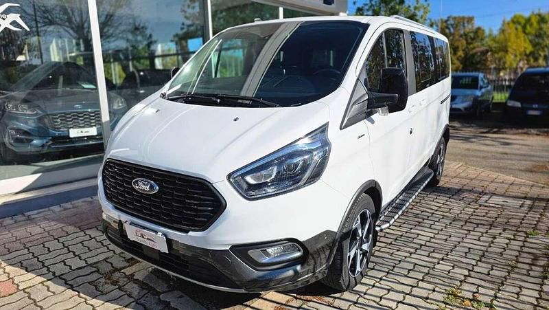 Usata Ford Tourneo Premium 185 CV (136 kW) 2021 Bianco Monovolume