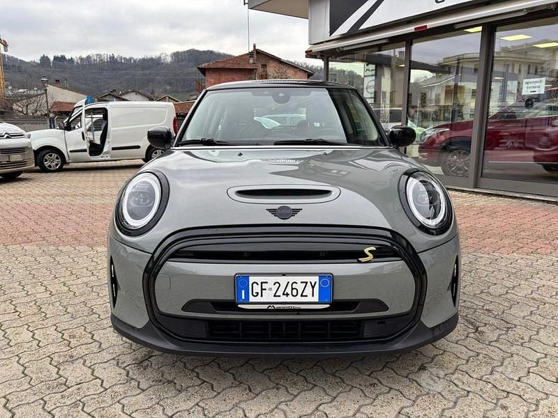 Usata Mini Cooper SE 75 kW (102 CV) 2021 Grigio Utilitaria