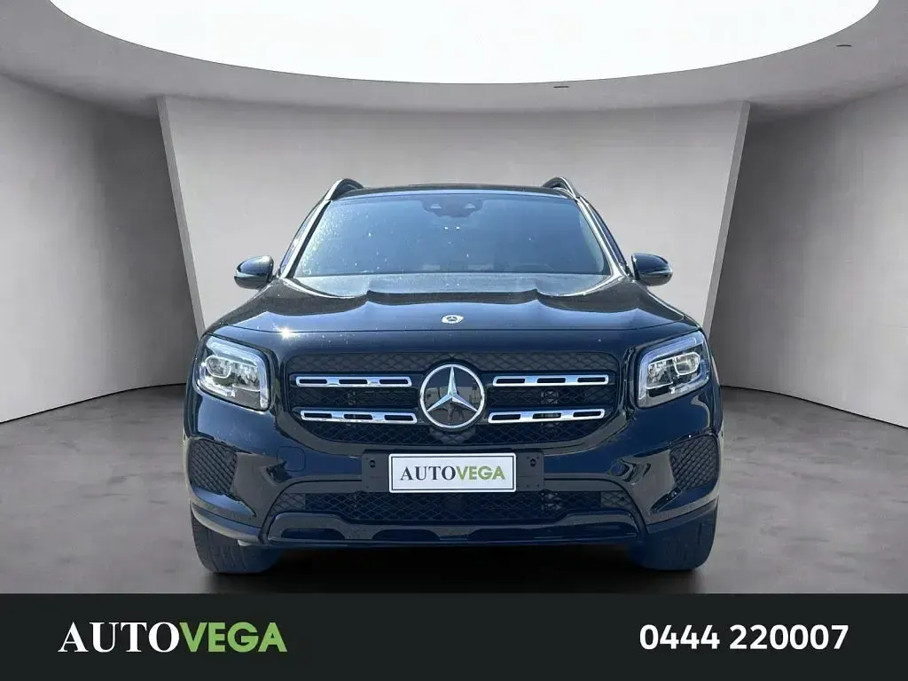 Usata Mercedes GLB200 Premium 150 CV (110 kW) 2022 Vari colori pastello SUV