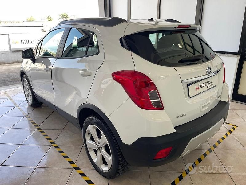 Usata Opel Mokka 131 CV (96 kW) 2013 Bianco SUV