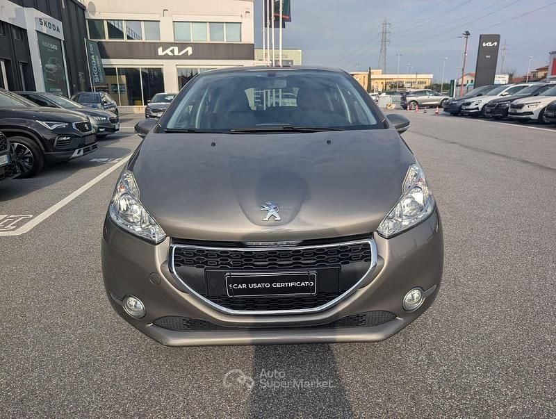 Usata Peugeot 208 Active 68 CV (50 kW) 2014 Grigio scuro Utilitaria