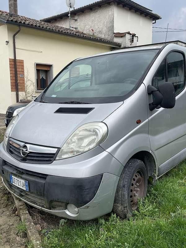 Usata Opel Vivaro 114 CV (83 kW) 2009 Monovolume