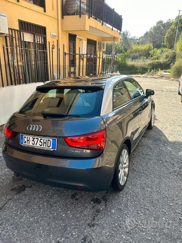 Usata Audi A1 S-Line 105 CV (77 kW) 2011 Grigio Utilitaria