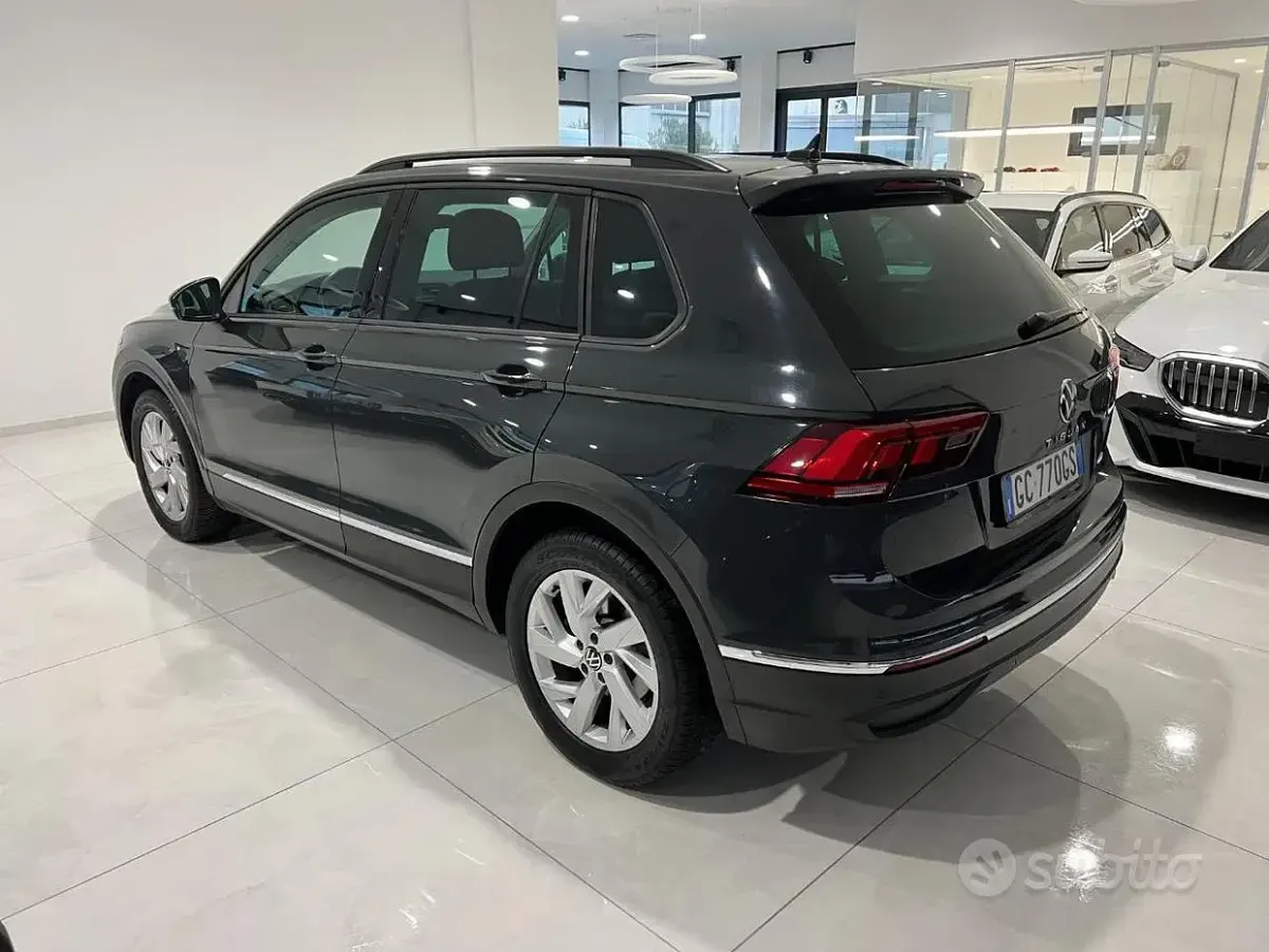 Usata VW Tiguan Advance 150 CV (110 kW) 2020 Grigio SUV