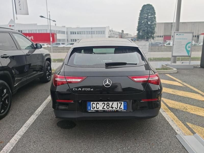 Usata Mercedes A200 150 CV (110 kW) 2020 Nero Utilitaria