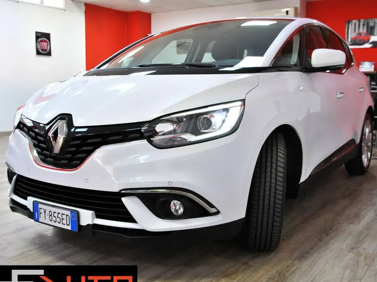 Usata Renault Scénic IV 120 CV (88 kW) 2019 Bianco Monovolume