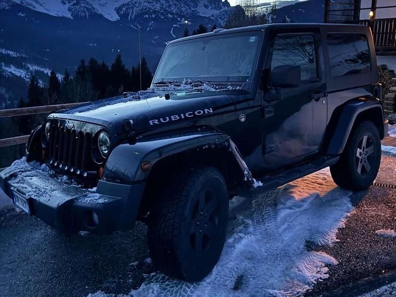 Usata Jeep Wrangler Sahara 177 CV (130 kW) 2008 Nero SUV