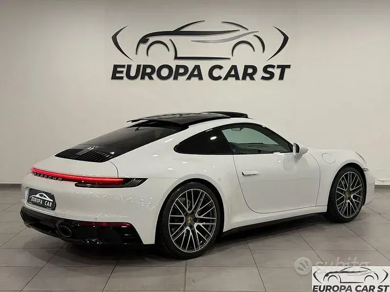 Usata Porsche 911 Carrera 385 CV (283 kW) 2022 Bianco Coupé