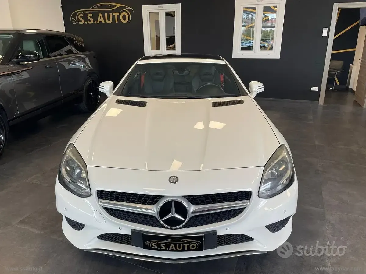 Usata Mercedes SLC250 204 CV (150 kW) 2017 Bianco Cabrio