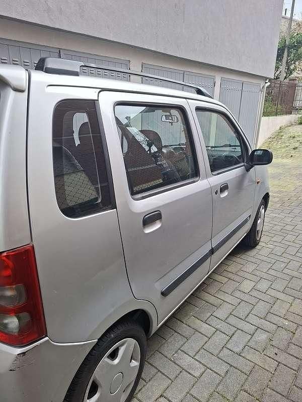 Usata Suzuki Wagon R+ GL 76 CV (55 kW) 2002 Monovolume