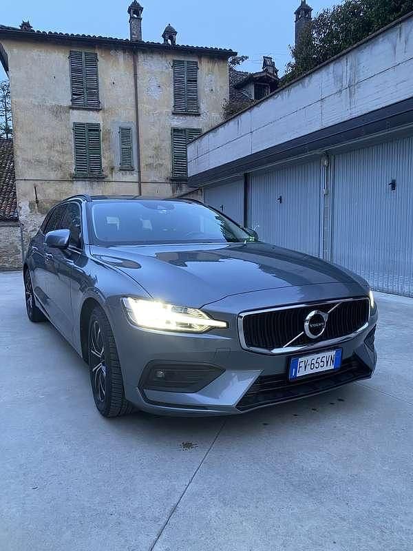 Usata Volvo V60 Business Edition 150 CV (110 kW) 2019 Station wagon