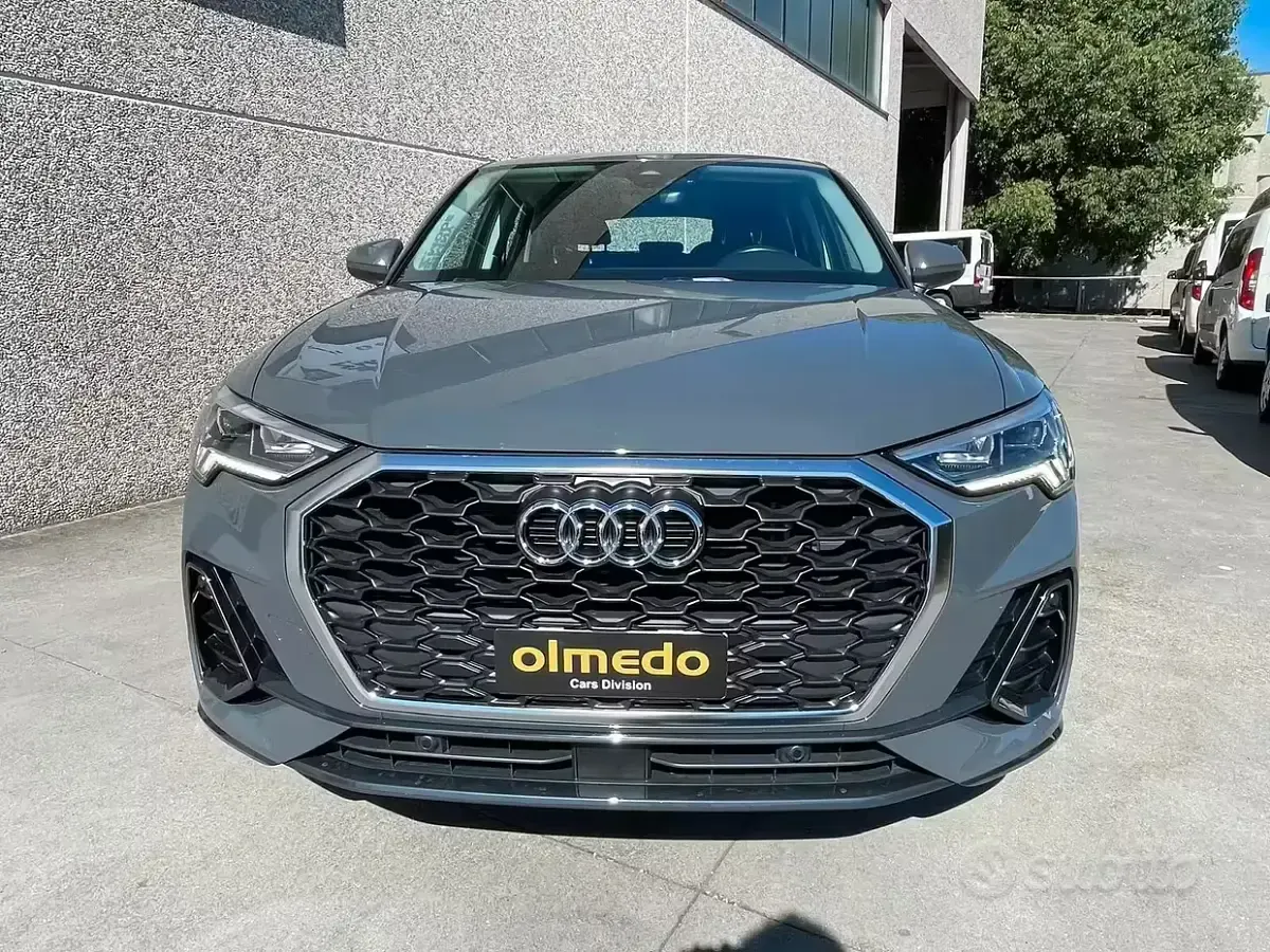 Usata Audi Q3 Business Plus 150 CV (110 kW) 2022 Grigio SUV