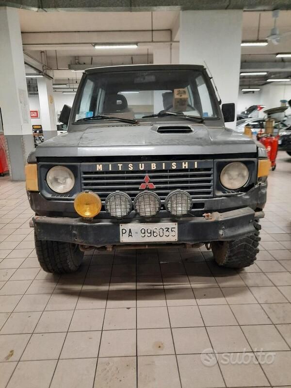 Usata 1990 Mitsubishi Pajero SUV | 2000 € - Immagine 1/4