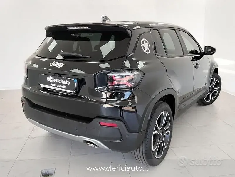 Usata Jeep Avenger Summit 101 CV (74 kW) 2023 Nero SUV