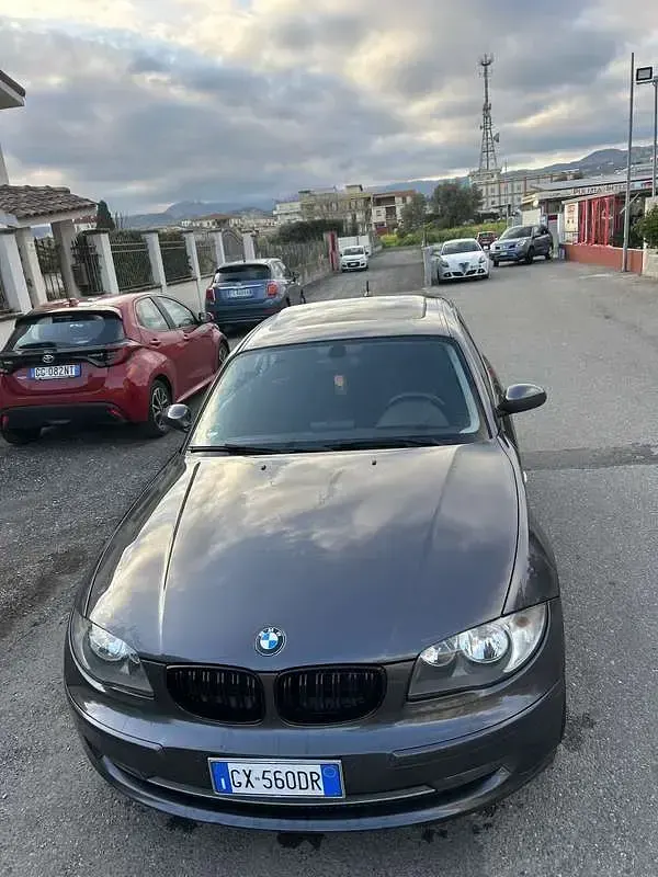 Usata BMW 120 177 CV (130 kW) 2008 Utilitaria