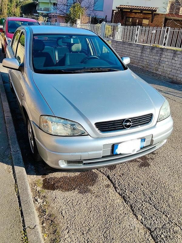 Usata Opel Astra 2003 Grigio Berlina