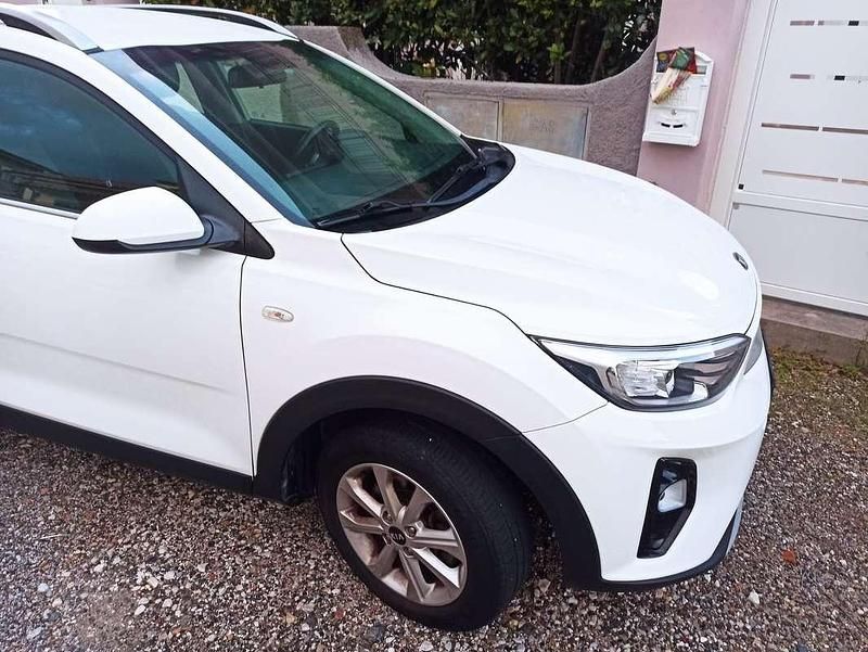 Usata Kia Stonic Urban 97 CV (71 kW) 2019 Bianco SUV