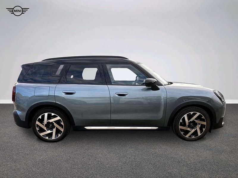 Usata Mini Countryman Favoured 225 kW (306 CV) 2025 Verde SUV