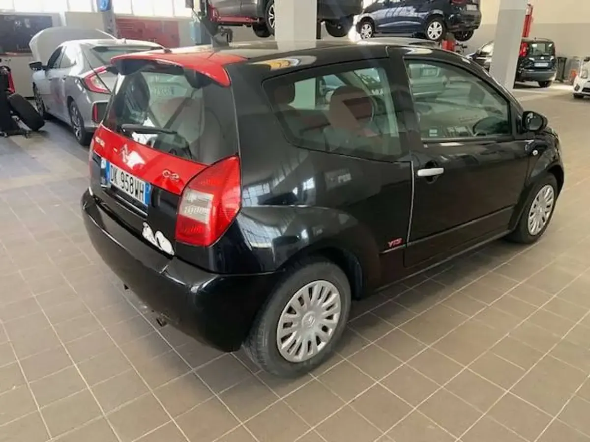 Usata Citroën C2 68 CV (50 kW) 2007 Nero Utilitaria