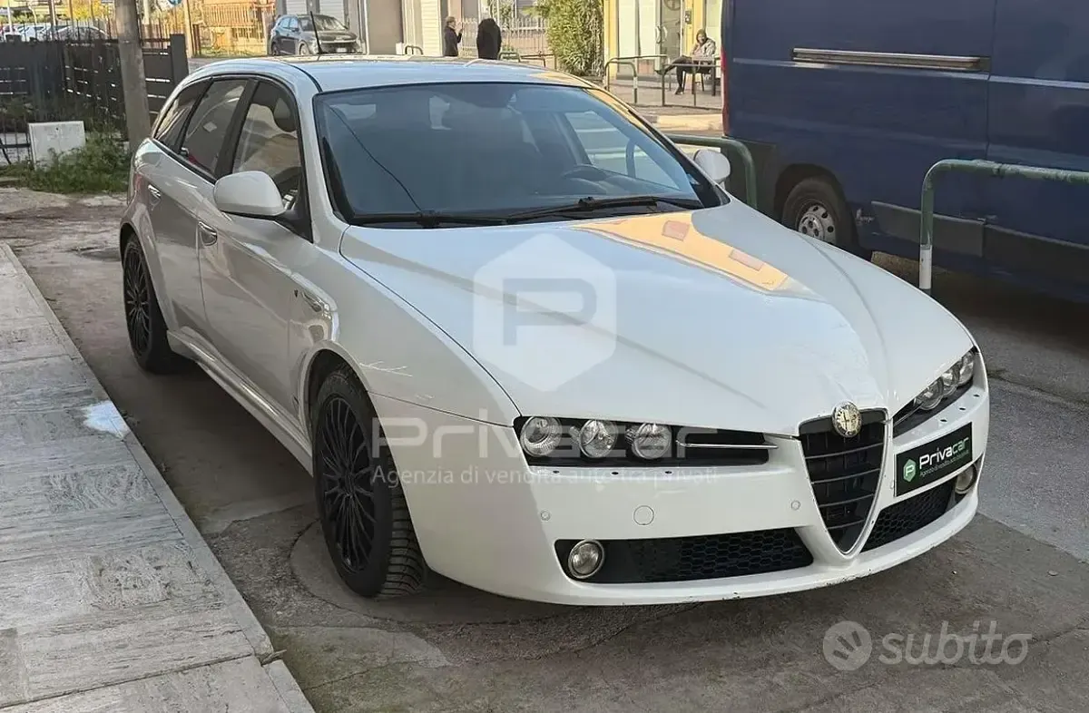 Usata Alfa Romeo 159 Ti 170 CV (125 kW) 2011 Bianco Station wagon