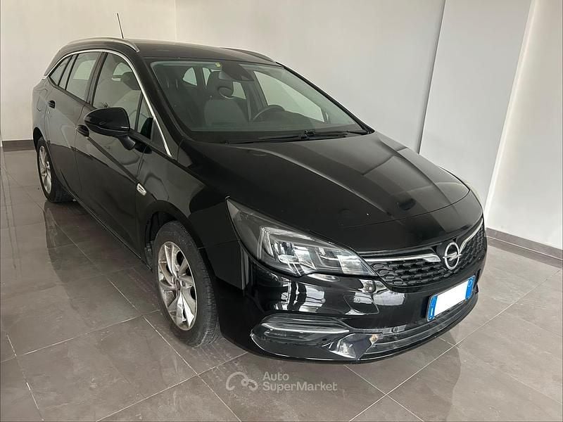 Usata Opel Astra Ultimate 122 CV (89 kW) 2021 Nero Station wagon