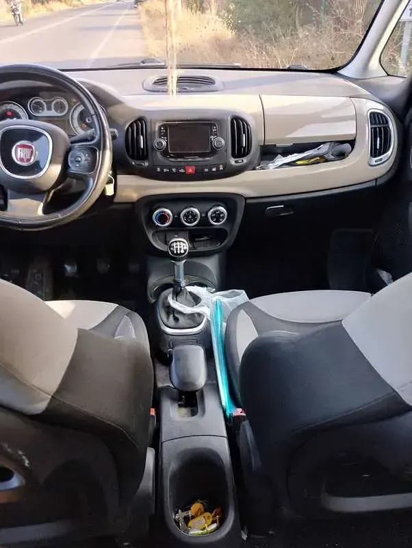 Usata Fiat 500L Living 84 CV (61 kW) 2014 Beige Monovolume
