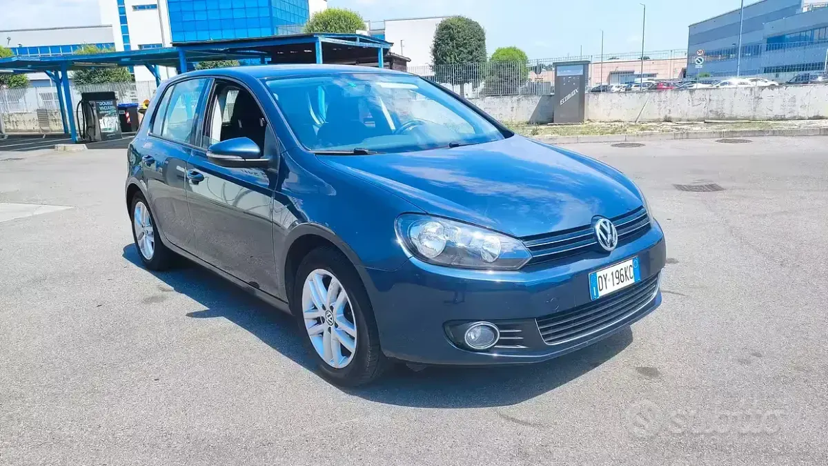 Usata VW Golf VI Highline 105 CV (77 kW) 2010 Blu Utilitaria