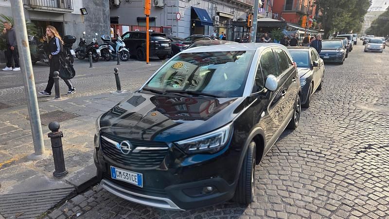 Usata Opel Crossland 2019 Nero SUV