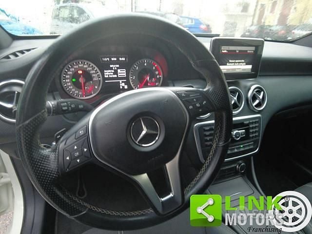 Usata Mercedes A180 Premium 108 CV (79 kW) 2013 Bianco Berlina