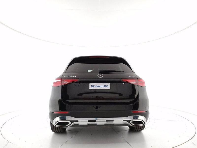 Usata Mercedes GLC200 Advanced Plus 204 CV (150 kW) 2023 Nero metallizzato SUV