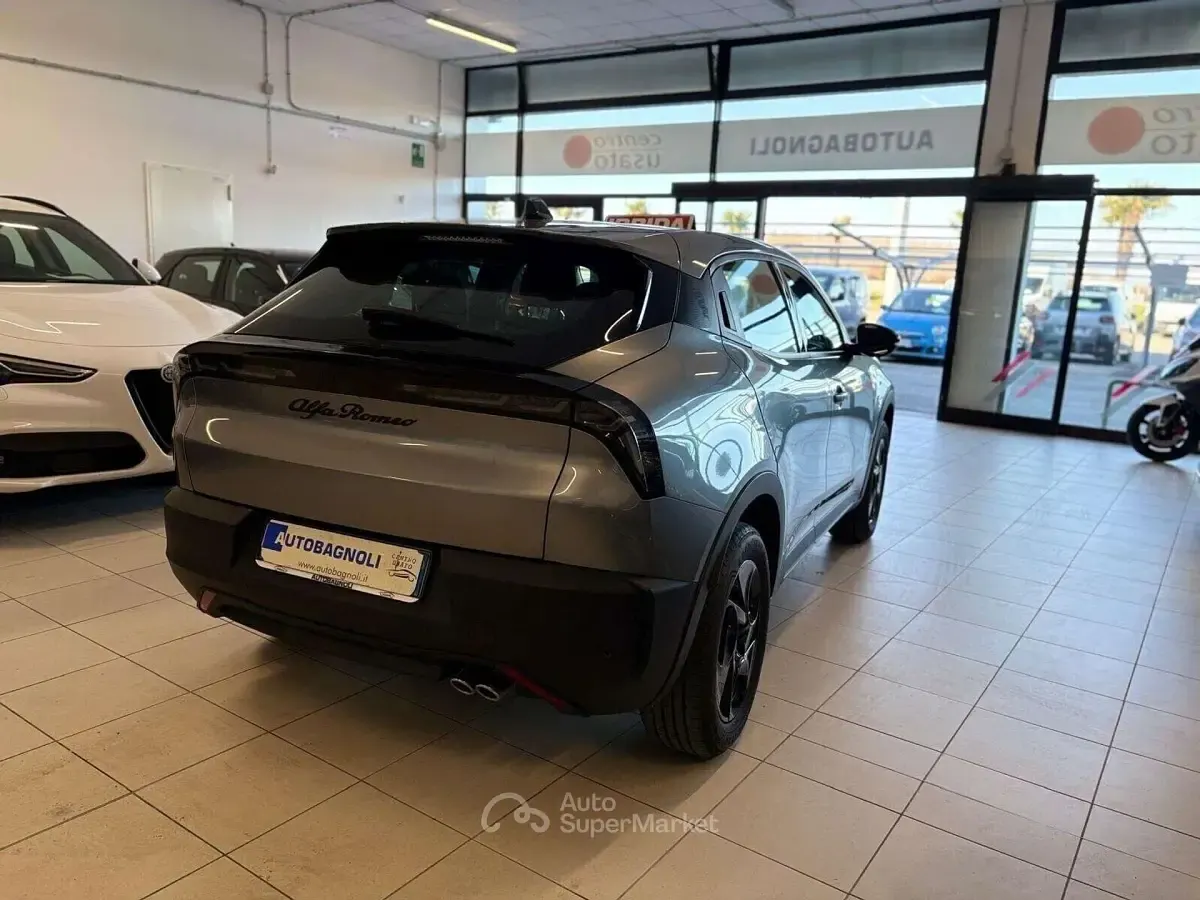 Second-hand Alfa Romeo GT Junior 136 CP (100 kW) 2025 Gri Break