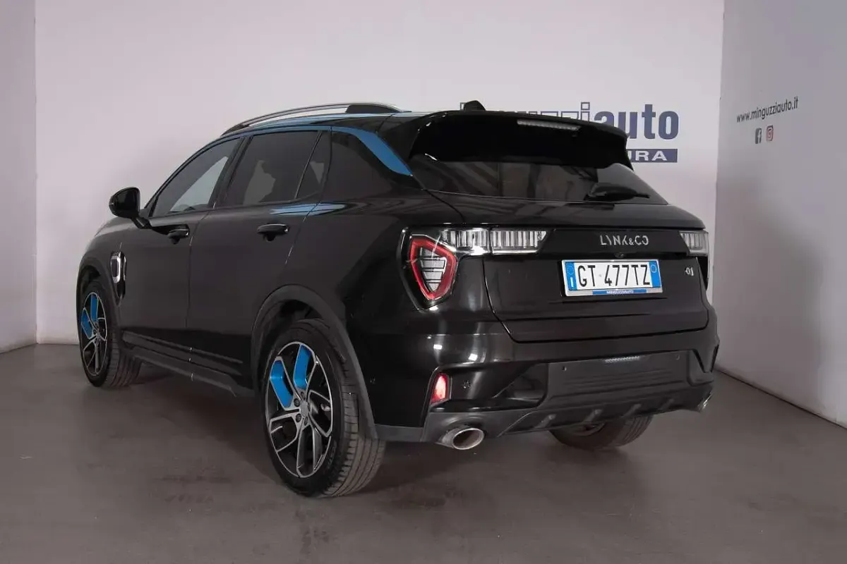 Usata Lynk & Co 01 179 CV (131 kW) 2024 Nero SUV