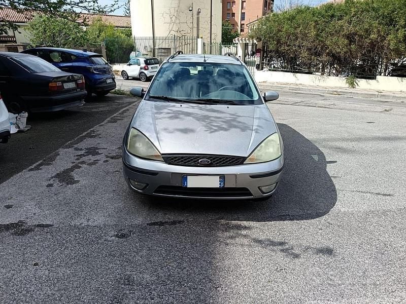 Usata Ford Focus 2004 Grigio Station wagon