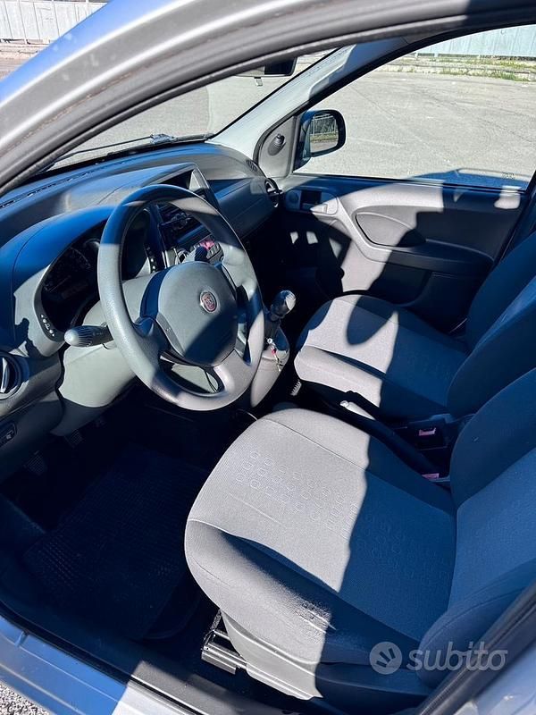 Usata Fiat Panda 69 CV (50 kW) 2012 Grigio Berlina