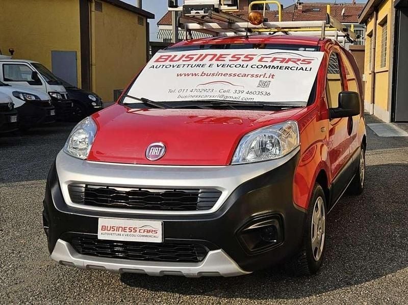 Usata Fiat Fiorino 95 CV (69 kW) 2017 Rosso Monovolume