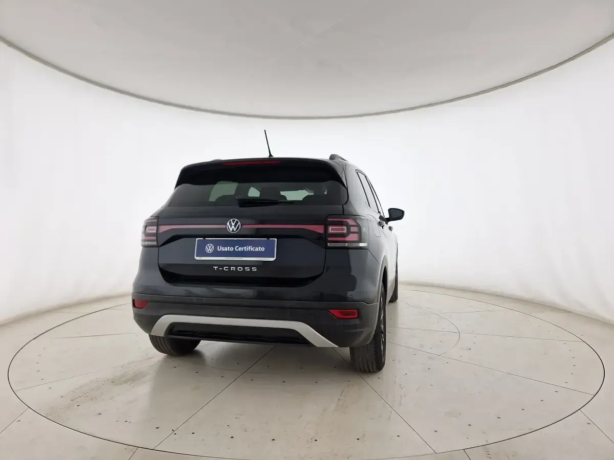 Usata VW T-Cross Style 110 CV (80 kW) 2022 Deep black perlato SUV