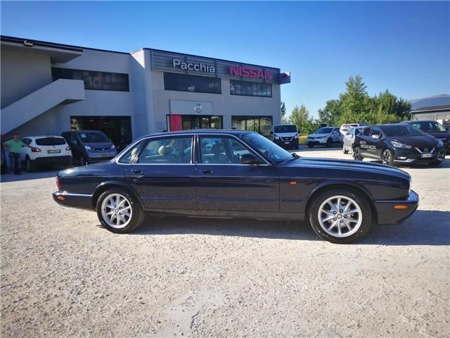 Jaguar XJ8 usata - 53 Jaguar XJ8 in vendita - AutoUncle