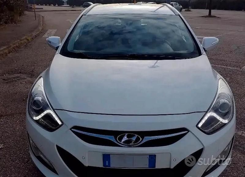 Usata 2013 Hyundai i40 Station wagon | 6500 € (Buon prezzo) - Immagine 1/4